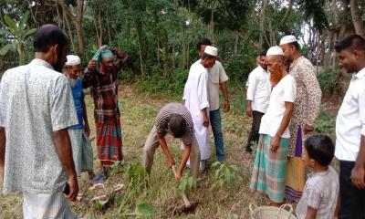 মরিচ বুনিয়া ইউনিয়নে রাস্তার কাজের শুভ উদ্বোধন