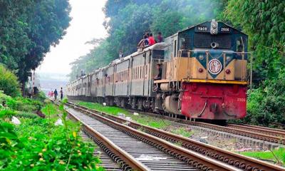 ৯ ট্রেন বিমানবন্দর স্টেশনে থামবে না