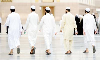 পায়ে হেঁটে জুমায় যাওয়ার ফজিলত জেনে নিন