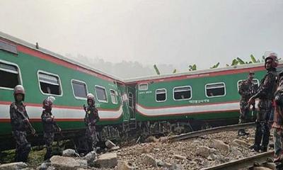 মোহনগঞ্জ এক্সপ্রেস ট্রেনে নাশকতার মূল হোতাসহ ২ জন গ্রেপ্তার