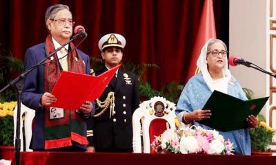 পঞ্চমবারের মতো প্রধানমন্ত্রীর শপথ নিলেন শেখ হাসিনা