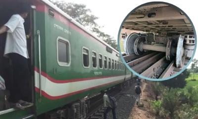 গাজীপুরে চিলাহাটি এক্সপ্রেসের বগি লাইনচ্যুত, উত্তরবঙ্গের সঙ্গে ট্রেন চলাচল বন্ধ