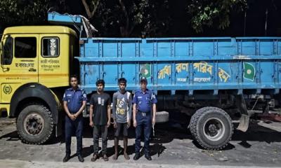 খাগড়াছড়িতে অবৈধ চিনিসহ ট্রাক জব্দ, আটক ২