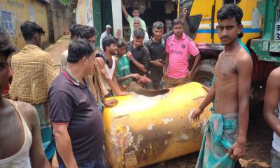 রাঙ্গুনিয়ায় হাওয়া কম্প্রেসার মেশিন বিস্ফোরণ, আহত ৩