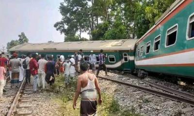 কুমিল্লায় বিজয় এক্সপ্রেসের ৯ বগি লাইনচ্যুত