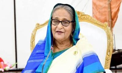 দেশে ফিরলেন প্রধানমন্ত্রী