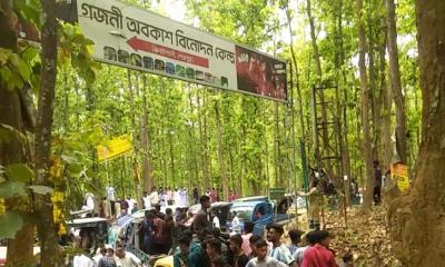 শেরপুরের স্পষ্ট কেন্দ্র গুলোতে ঈদের ছুটিতে পর্যটকের ঢল নেমেছে