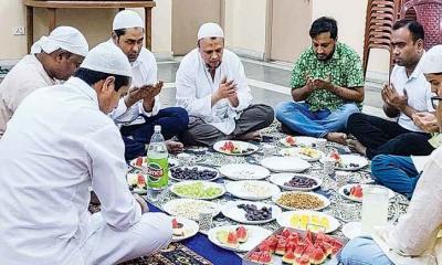 খাবারের পর যে দোয়া পড়লে গুনাহ মাফ হয়