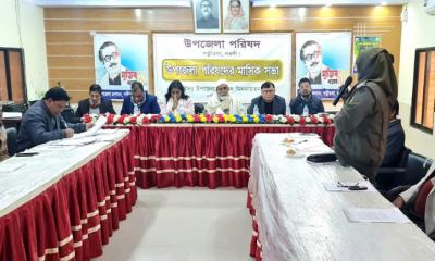 নওগাঁর পত্নীতলায় আইনশৃঙ্খলা কমিটির মাসিক সভা অনুষ্ঠিত