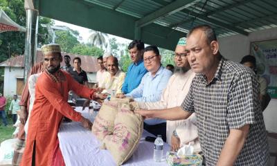 নালিতাবাড়ীতে প্রান্তিক কৃষকদের প্রনোদনা