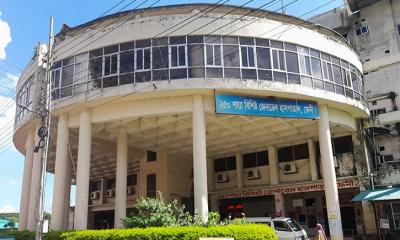 ফেনীতে সড়ক দুর্ঘটনায় স্বামী-স্ত্রীসহ নিহত ৩