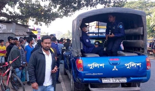 ফরিদপুরে বাসচাপায় দুই জনের মৃত্যু 