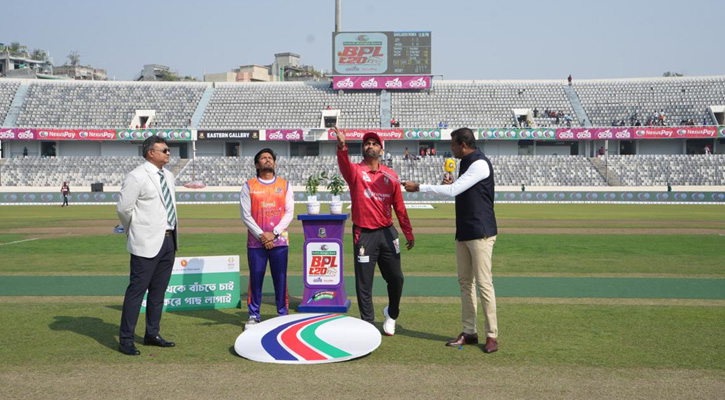 টস জিতে ফিল্ডিংয়ে বরিশাল