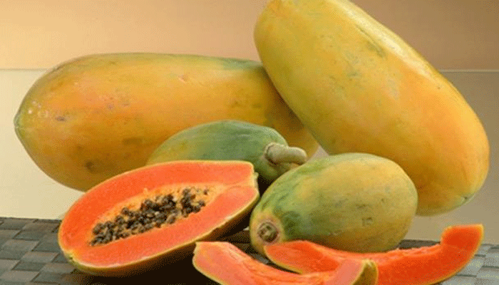 ত্বকের জেল্লা বাড়াবে পেঁপে
