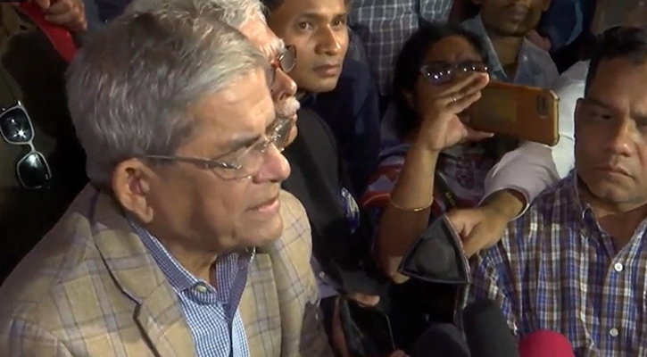 পুলিশ নিজেরাই ব্যাগে করে বোমা নিয়ে এসেছে: ফকরুল