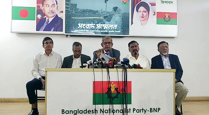 বিএনপির আন্দোলন ভিন্ন খাতে নিতেই পঞ্চগড়ে সাম্প্রদায়িক হামলা