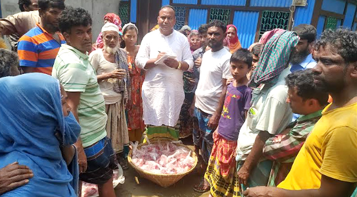 তিতাসে রমজান উপলক্ষ্যে অসহায়দের মাঝে শ্রমিক লীগ নেতার মাংস বিতরণ