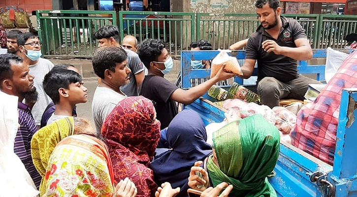 কাল থেকে দ্বিতীয় দফায় টিসিবির পণ্য বিক্রি শুরু