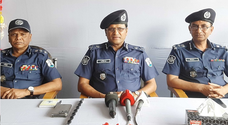 লঞ্চে অতিরিক্ত ভাড়া আদায় করলে ব্যবস্থা: নৌপুলিশের অতিরিক্ত আইজিপি
