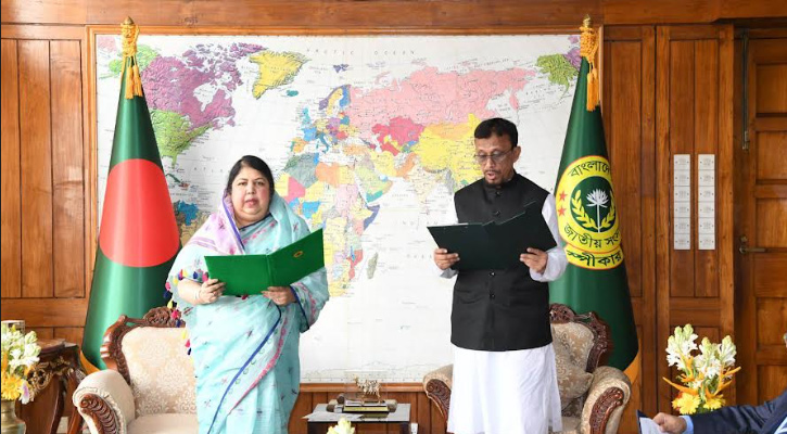 শপথ নিলেন নব-নির্বাচিত সংসদ সদস্য নোমান আল মাহমুদ