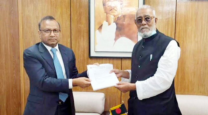 নির্বাচনে অংশ নিতে পদত্যাগ করলেন কেসিসি মেয়র