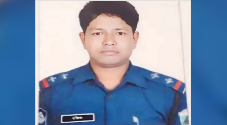 সাংবাদিককে প্রকাশ্যে পিটিয়ে জখম করায় সার্জেন্ট ক্লোজ