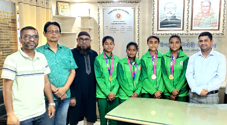 বাক ও শ্রবণ প্রতিবন্ধী স্বর্ণ জয়ী চার শিক্ষার্থীকে সংবর্ধনা প্রদান