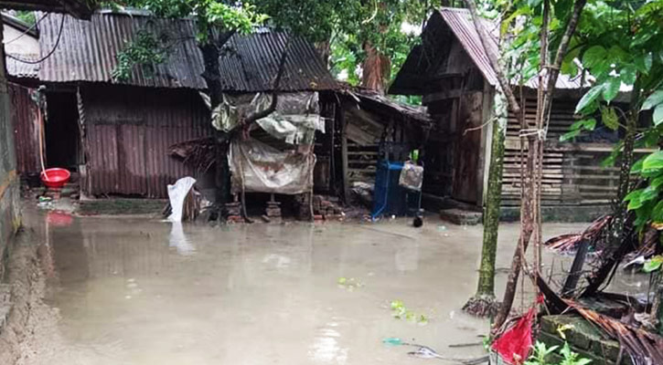 শরণখোলায় সহস্রাধিক পরিবার পানিবন্দি