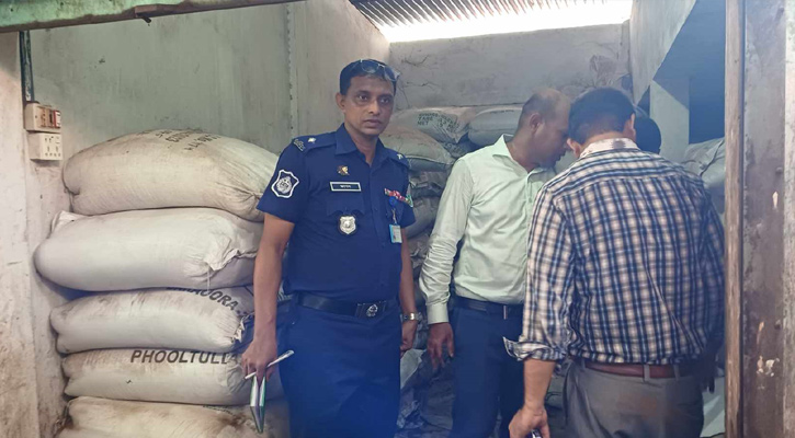 শ্রীমঙ্গলে চা পাতার গোডাউনে অভিযান