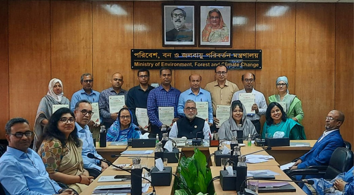 পরিবেশের মানোন্নয়নে প্রতিযোগিতার সাথে কাজ করতে হবে: পরিবেশমন্ত্রী