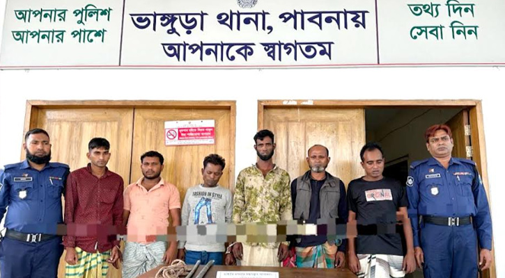 ভাঙ্গুড়ায় ডাকাতিকালে হাতেনাতে ডাকাতদলের ৬ সদস্য আটক