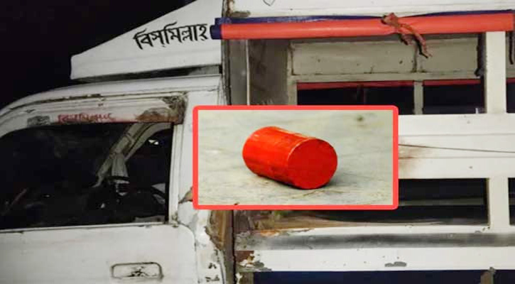 পুলিশের গাড়িতে ককটেল নিক্ষেপ, আহত ২
