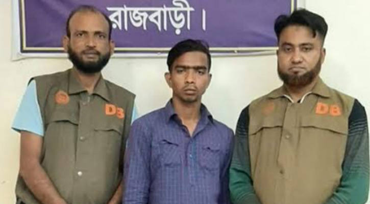 দৌলতদিয়া যৌনপল্লী থেকে ইয়াবাসহ মাদক কারবারি গ্রেপ্তার