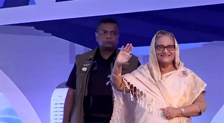 পদ্মা সেতু প্রকল্পের সমাপনী অনুষ্ঠান স্থলে প্রধানমন্ত্রী