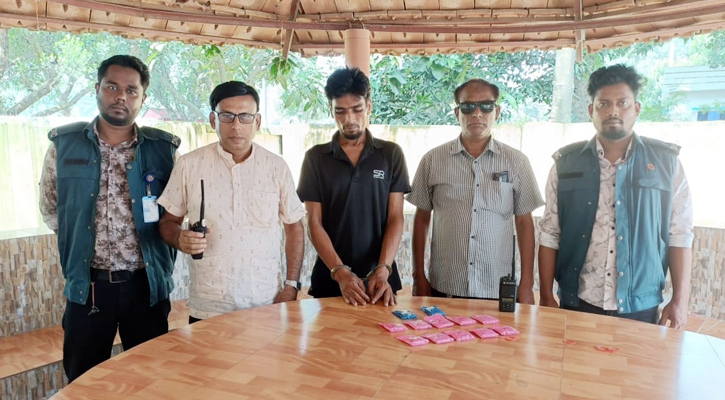 রাণীশংকৈলে ২ হাজার ৪শ’ পিস ইয়াবাসহ মাদককারবারি ইমরান গ্রেপ্তার