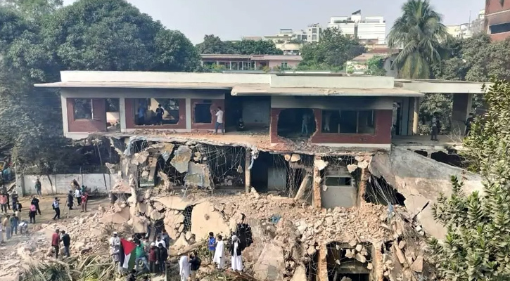 সারাদেশে ভাঙচুর: বিবৃতি নয়, সরকারের কার্যকর ভূমিকা চায় টিআইবি