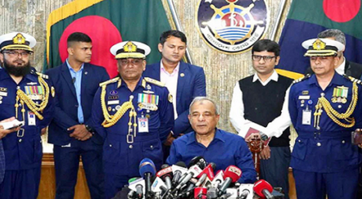মব সৃষ্টিকারীদের বিরুদ্ধে ব্যবস্থা নেওয়া হচ্ছে: স্বরাষ্ট্র উপদেষ্টা