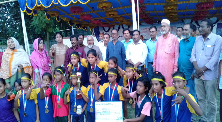 পীরগঞ্জে গোল্ডকাপ ফুটবল টুনার্মেন্টের ফাইনাল অনুষ্ঠিত