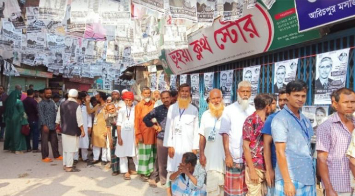 সকাল থেকে গাজীপুর সিটিতে ভোটগ্রহণ চলছে