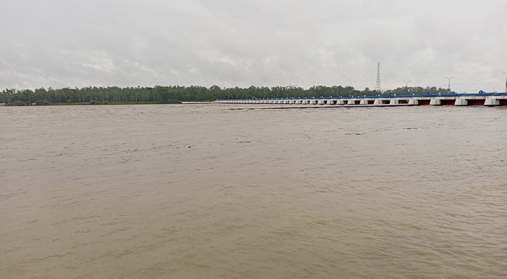 তিস্তায় বন্যা পরিস্থিতির উন্নতি, দুর্ভোগ কমেনি নদী তীরবর্তী বাসিন্দাদের
