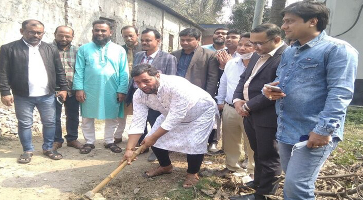 নরসিংদীর মাধবদী পৌরসভায় পানি সরবরাহ পাইপ লাইন কাজের উদ্বোধন