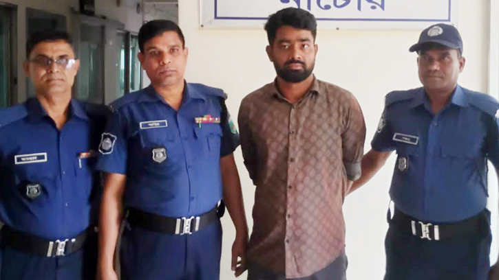 লালপুর থানায় ছাত্রদল নেতাকে ছিনিয়ে নেওয়ার ঘটনায় ওসি সহ ৪ পুলিশ সদস্য প্রত্যাহার