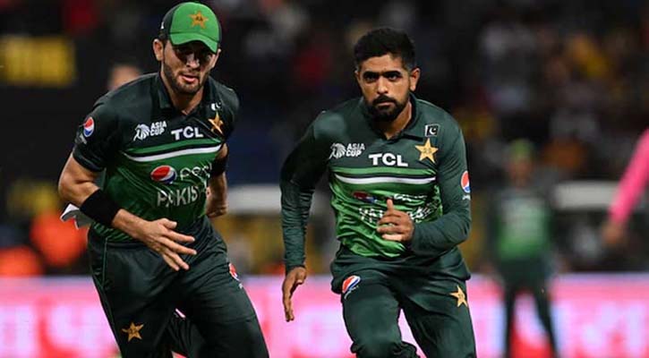 বাবর-আফ্রিদি ও সেইফার্টের উন্নতি