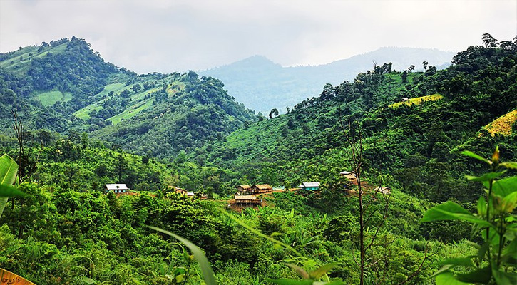 রুমা সীমান্ত এলাকায় তীব্র গোলাগুলি