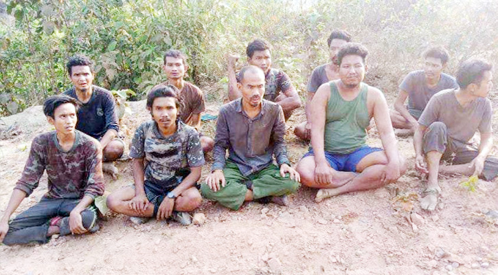 বাংলাদেশে বিজিপির আরও ১১ সদস্যের প্রবেশ