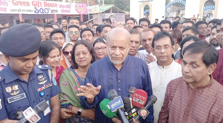 ট্রেনের ভাড়া বাড়ানো হয়নি: রেলমন্ত্রী