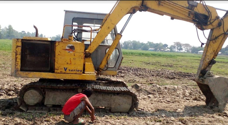 ভাঙ্গুড়ায় ইউএনও’র হস্তক্ষেপে বন্ধ হলো ফসলি জমিতে পুকুর খনন