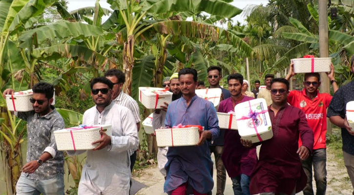 পিরোজপুরের ভাণ্ডারিয়ায় ৭০ হাজার পরিবারের বাড়িতে যাচ্ছে ইফতার সামগ্রী