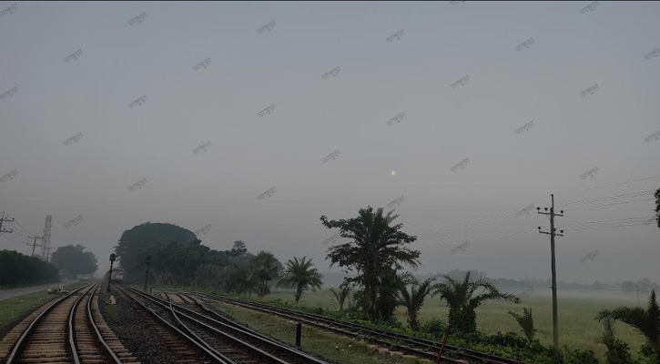 চৈত্র মাসের এক দিন আগেও ভাঙ্গুড়ায় শীত ও কুয়াশা