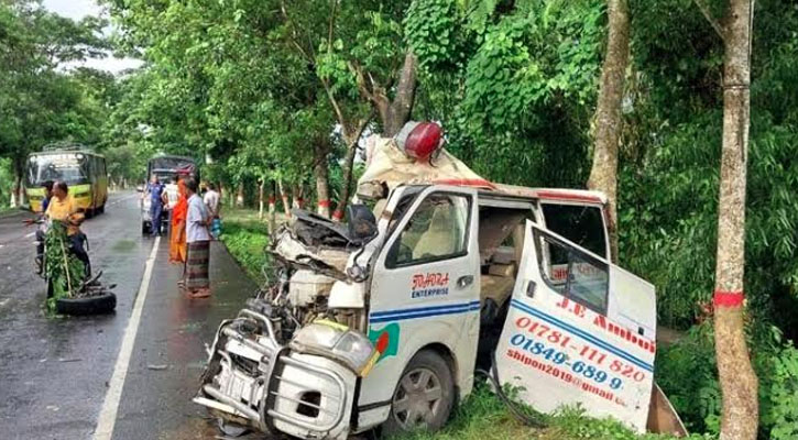 গোপালগঞ্জে ট্রাক-অ্যাম্বুলেন্স সংঘর্ষে নিহত ৪